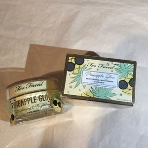 Too Faced Pineapple Glow face mask